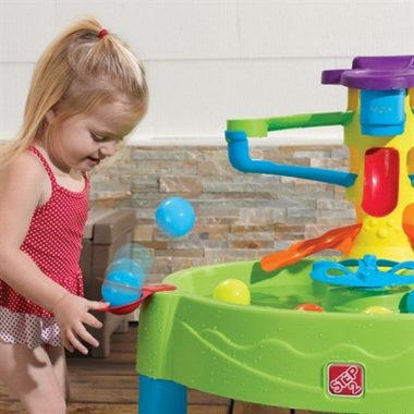 מים וכדורים המחשה